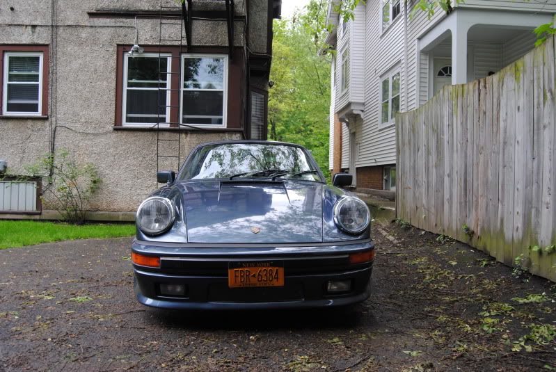 http://i9.photobucket.com/albums/a100/cretinx/1981%20Porsche%20911/DSC_0017.jpg