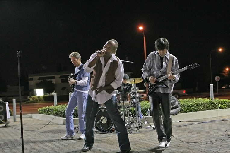 IMAGE: http://i9.photobucket.com/albums/a57/HunterEz/20061210PAToysTots/Band/IMG_0046.jpg