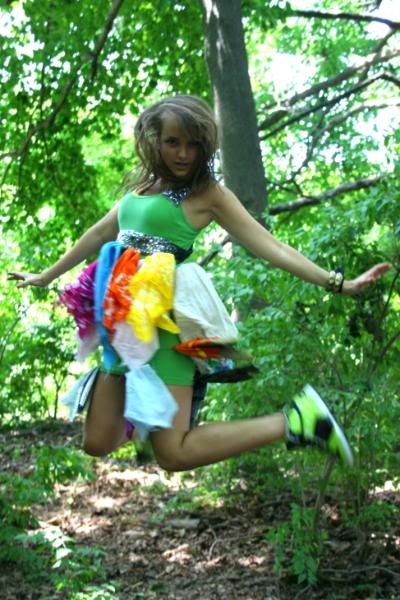 IMAGE: http://i9.photobucket.com/albums/a59/dancinmyazoff/435996b0.jpg