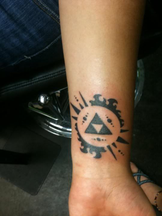 So to start off here is my triforce tattoo Spoiler