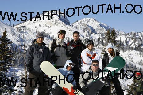 http://i9.photobucket.com/albums/a62/tibracer/snowboarding.jpg