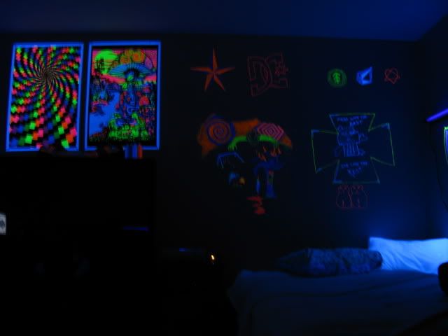 Blacklight Room