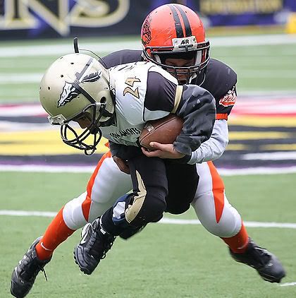 IMAGE: http://i9.photobucket.com/albums/a81/mysiggysnstuff/IMG_4694-12-20-web-1.jpg