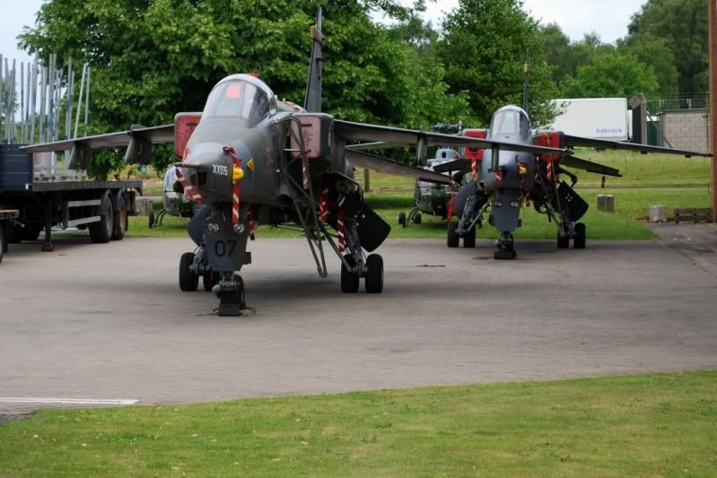 http://i9.photobucket.com/albums/a82/pagen/Cosford%20Air%20Show/cov019S.jpg