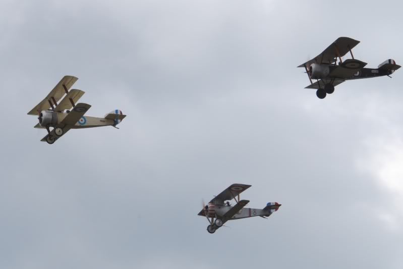 http://i9.photobucket.com/albums/a82/pagen/Cosford%20Air%20Show/sFormation.jpg