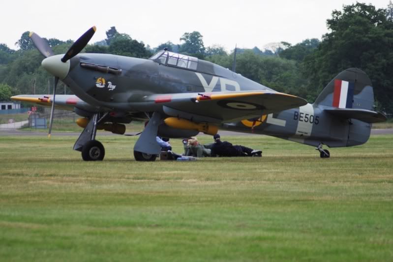 http://i9.photobucket.com/albums/a82/pagen/Cosford%20Air%20Show/sHurricaneBE505.jpg