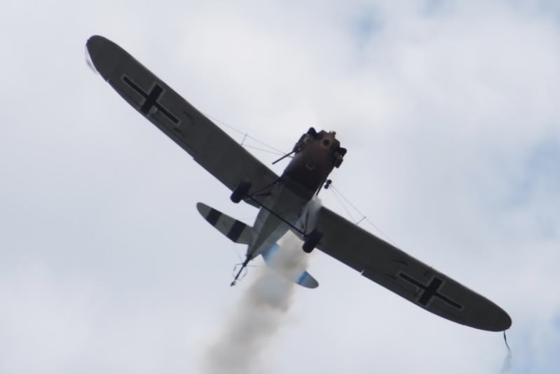 http://i9.photobucket.com/albums/a82/pagen/Cosford%20Air%20Show/sJu.jpg