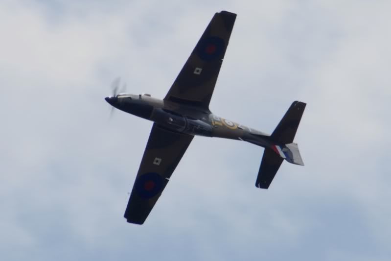 http://i9.photobucket.com/albums/a82/pagen/Cosford%20Air%20Show/sTuc.jpg