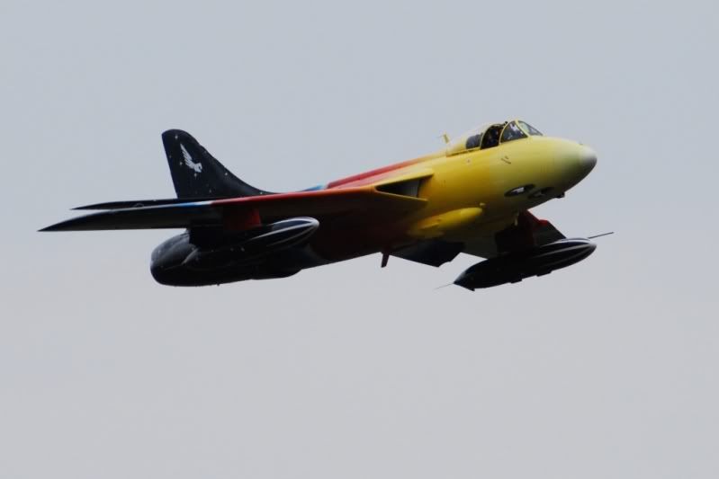 http://i9.photobucket.com/albums/a82/pagen/Cosford%20Air%20Show/scos023.jpg