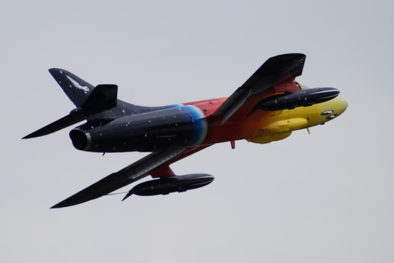 http://i9.photobucket.com/albums/a82/pagen/Cosford%20Air%20Show/scos024.jpg