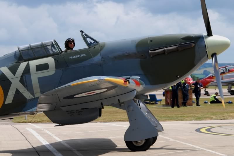 http://i9.photobucket.com/albums/a82/pagen/Yeovilton%2010/Hurricane5.jpg