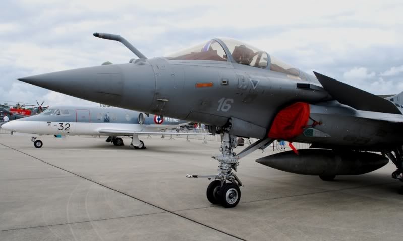 http://i9.photobucket.com/albums/a82/pagen/Yeovilton%2010/Rafale2.jpg