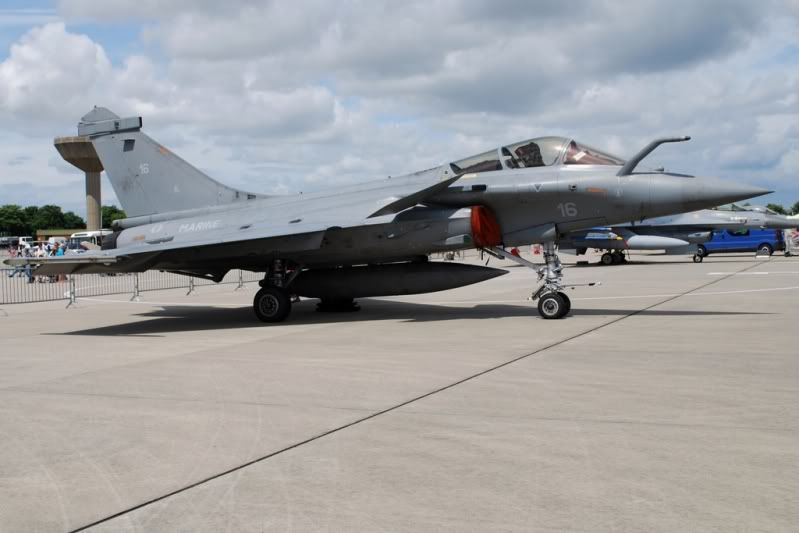 http://i9.photobucket.com/albums/a82/pagen/Yeovilton%2010/Rafale3.jpg