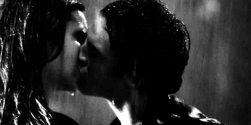 Kissing in Rain Gif