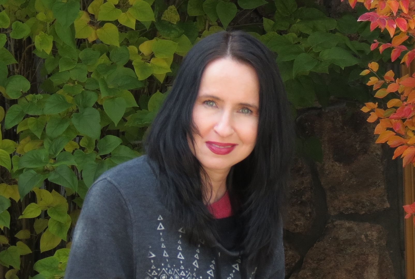 Author Lisa Renee Jones