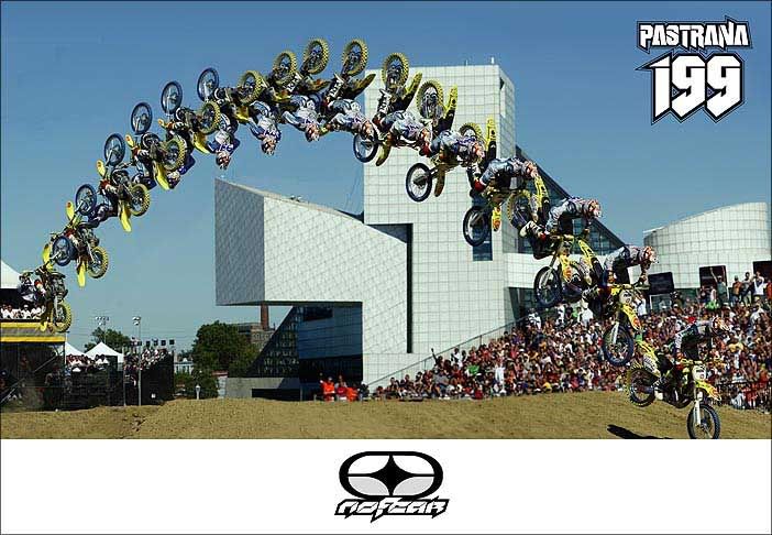  photo Travisbackflip.jpg