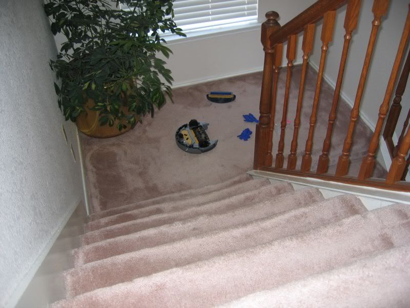 ROOMBA FALLS DOWN THE STAIRS A SECONd TIME!!!! • Robot Reviews