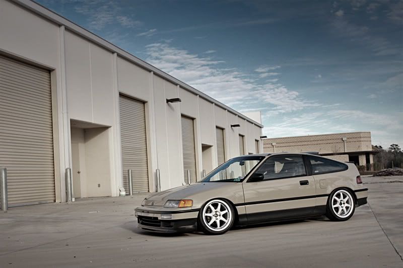does anyone know the color of this crx
