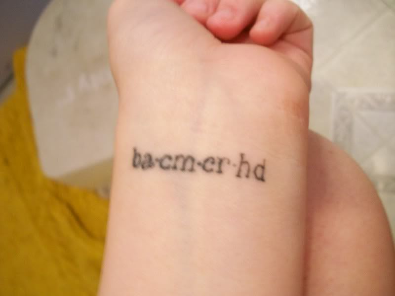 i dont know why my wrist looks so wierd but thats that Reply to this 