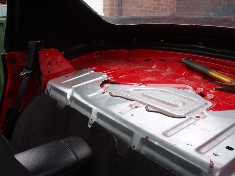 Operation Speakers On The Rear Deck Mazda MX5 Miata