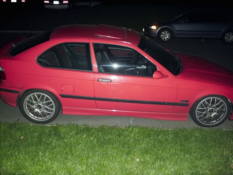 IMAGE: http://i9.photobucket.com/albums/a92/DJJUST/041400-jdhousePicture34.jpg