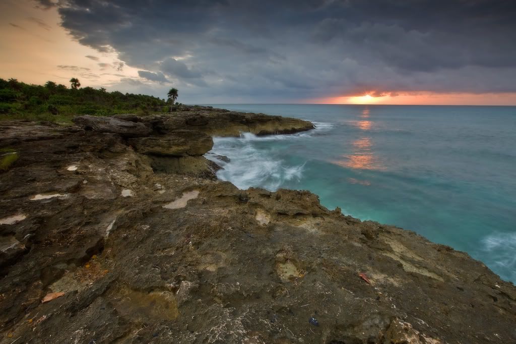 IMAGE: http://i9.photobucket.com/albums/a92/DJJUST/4I1U0419-2_1.jpg