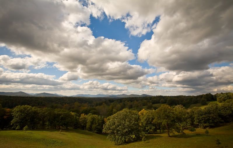 IMAGE: http://i9.photobucket.com/albums/a92/DJJUST/BiltmoreEstate.jpg