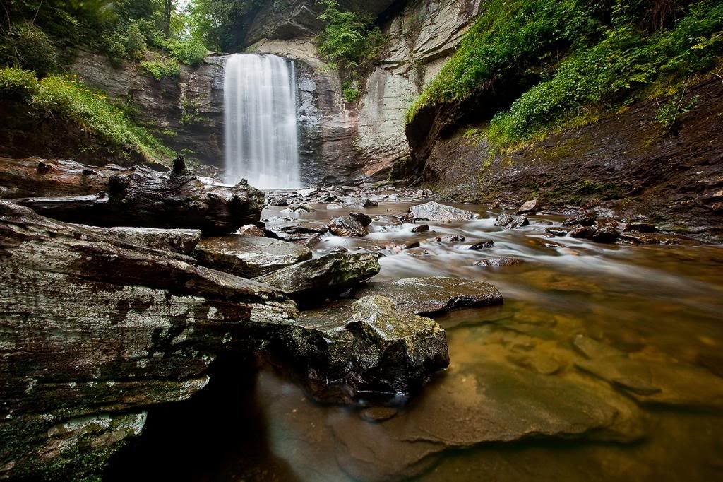 IMAGE: http://i9.photobucket.com/albums/a92/DJJUST/LookingGlass2.jpg