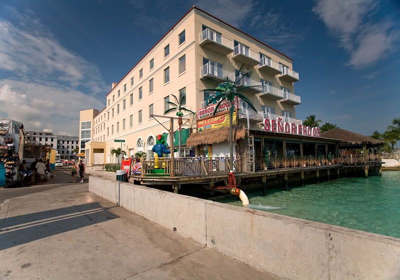 IMAGE: http://i9.photobucket.com/albums/a92/DJJUST/SenorFrogs_1.jpg