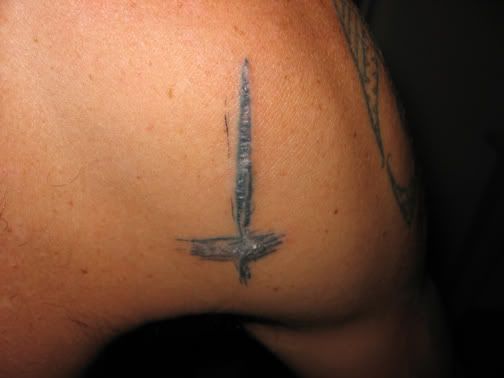 pirate tattoo designs,sword tattoo designs,knife tattoo designs,free tattoo