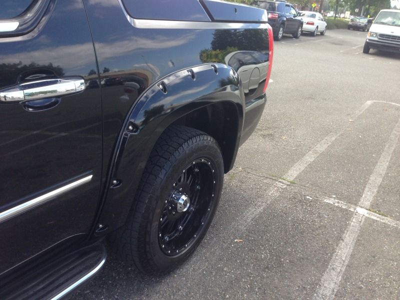 Escalade Ext Bushwacker Pocket Fender Flares