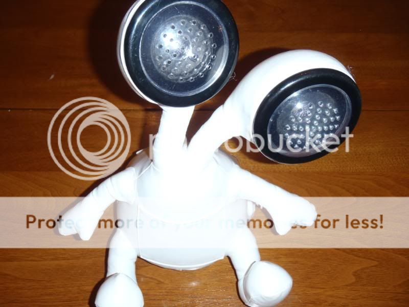 Ipals Alien Speakers White Vinyl iPod  Disc Player