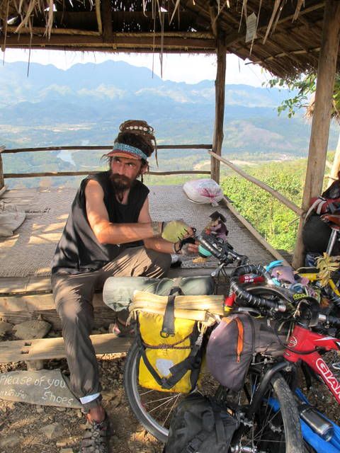 Mirko fixing his broken handlebar