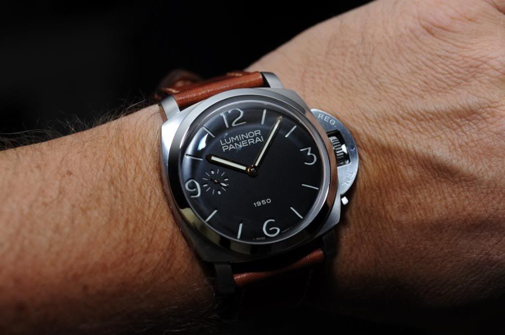 smallest wrist watch