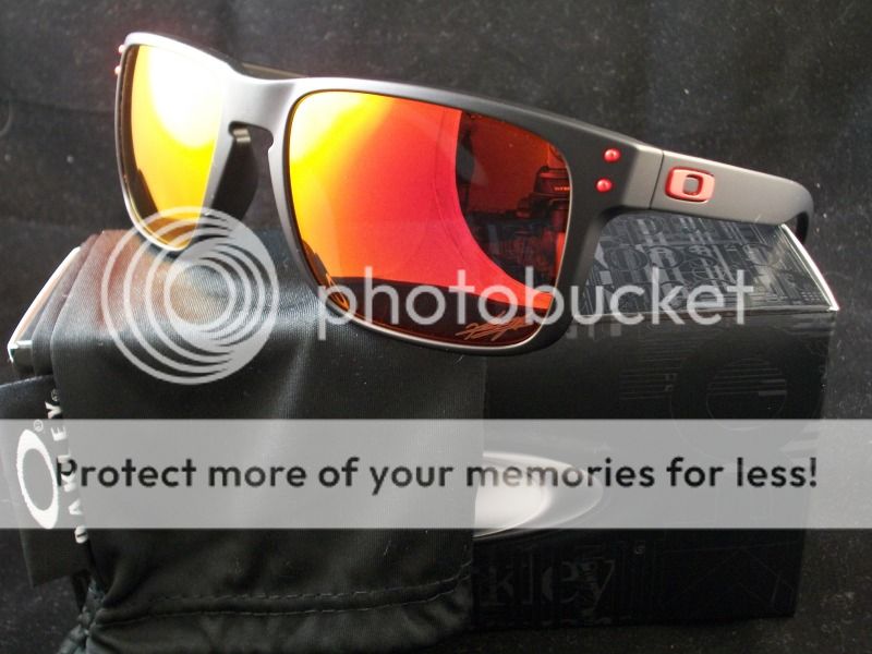 Oakley Holbrook Matte Black Ruby Iridium | www.tapdance.org