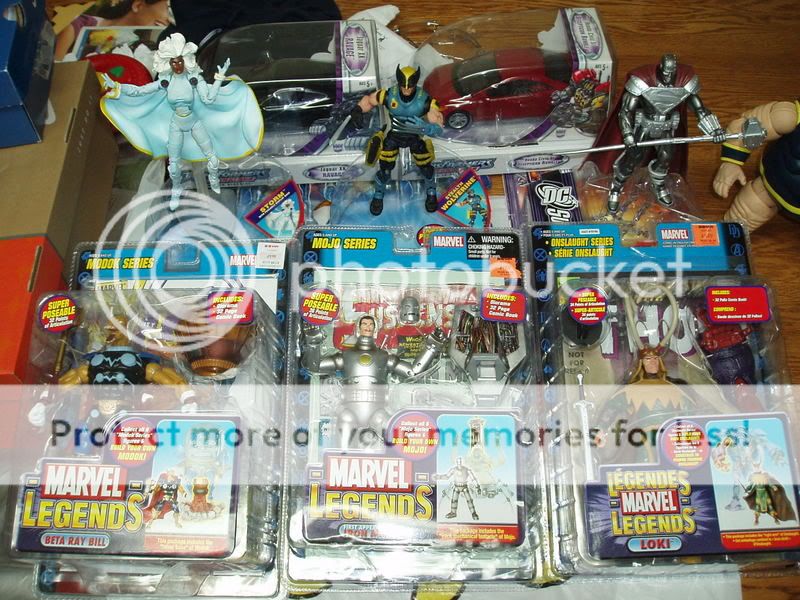 Toy Haul @ KB Toy Outlet | TFW2005 - The 2005 Boards